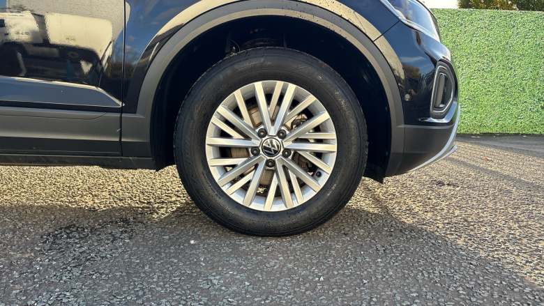 Volkswagen T-Roc 1.5 TSI Life 5dr DSG Petrol Hatchback